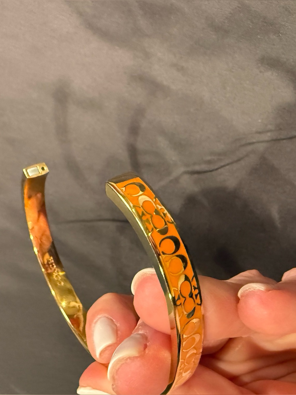 Coach Orange Enamel Signature C Hinged Bangle Bracelet Gold Tone - Picture 8 of 16